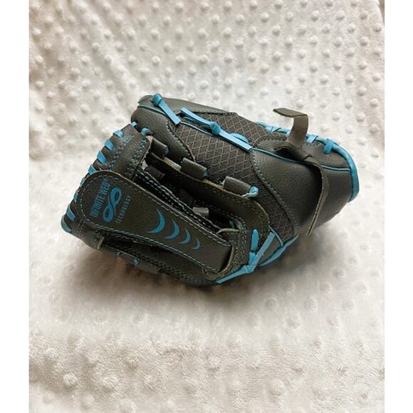 Franklin Sports Shok-Sorb 10.5" Youth Baseball Glove (Right-Handed Throw) - Picture 8 of 9